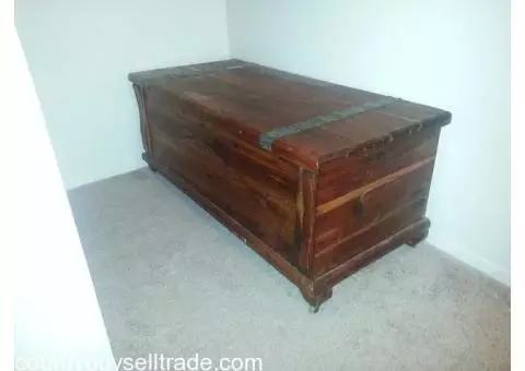 CHEST - ANTIQUE - SOLID WOOD